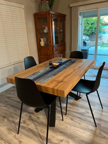 Rustic Oak Extendable Dining Table – Seats 6 to 10, Industrial Cross-Leg Design with Storage photo review